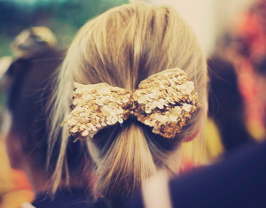 Luscious blog - Gold images - gold sequinned bow in hair.png